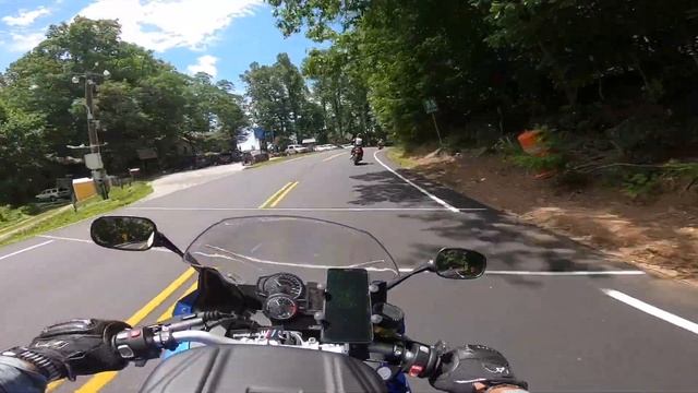 Ride out of Suches on my BMW F800GT with friends on MT10, Road Glide & Ducati 999. смотреть онлайн