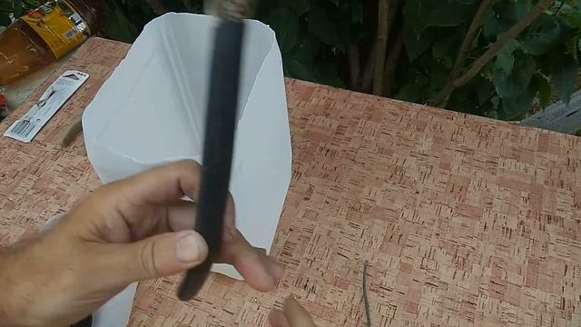 УЗНАЙ ЧТО МОЖНО СДЕЛАТЬ ИЗ ПЛАСТИКОВОЙ КАНИСТРЫ ЗА 10 МИНУТ!
