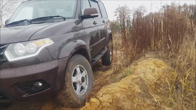 Джип Гранд Чероки и УАЗ Патриот
ИСПЫТАНИЕ В КАРЬЕРЕ. смотреть онлайн