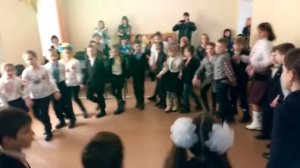 Топчу, топчу ряст, ряст, бог здоров'я дасть, дасть!