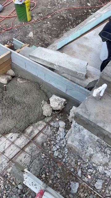 Как сделать печатные ступени #tiktok #строительство #youtube #ремонт #бетонный #top #contstruction смотреть онлайн