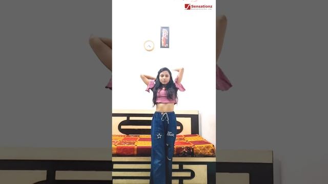 6 Waacking Basic Steps Tutorial | For Beginners | Preeti | Sensationz Dance & Music