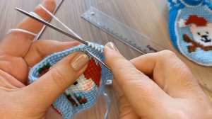 Детские следочки "Мишка на севере"🐻❄️🐻❄️ тунисским крючком и спицами