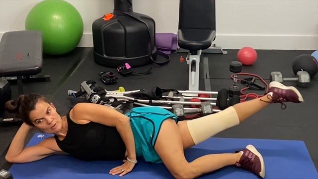 WEEK 2 MENISCUS ROOT TEAR RECOVERY // DCFitt смотреть онлайн