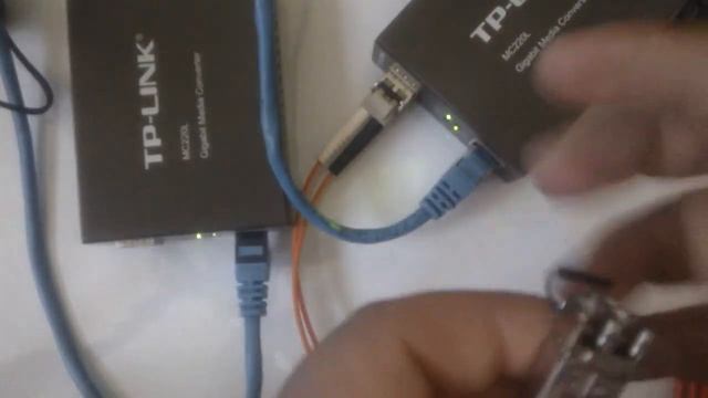 [Sieci komputerowe] Jak podłączyć sieć komputerową na skrętce ze światłowodem смотреть онлайн