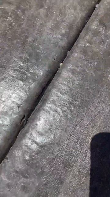 Наглый бетон треснул где захотел #tiktok #стройка #construction #youtube #рекомендации #top смотреть онлайн