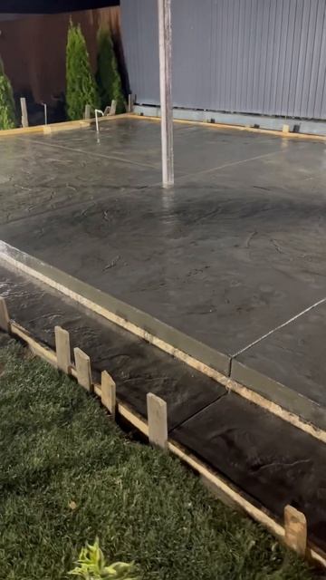 Печатный бетон и парящие ступени,фактурный бетон #tiktok #youtube #top #construction #стройка смотреть онлайн