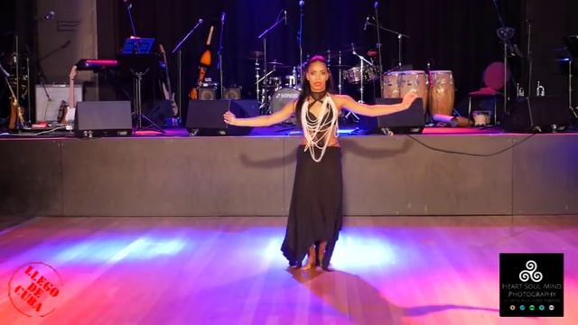 Yanet Fuentes at the Sydney Cuban Salsa Congress 2015! смотреть онлайн