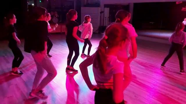 Ragga/Latino Pré-Ados - Bumpy Ride смотреть онлайн