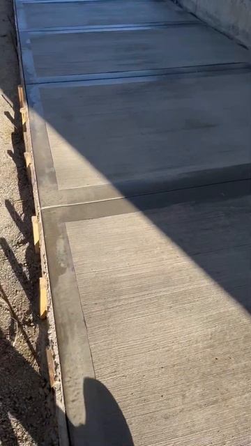 Фактурный брашированный бетон #tiktok #youtube #construction #рекомендации #music #travel смотреть онлайн