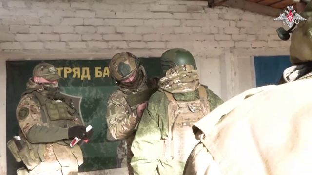 Награждение добровольцев отрядов БАРС-9, БАРС-14, БАРС-2