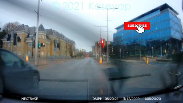 Motorist running Red Light caught by a Red Light Camera смотреть онлайн