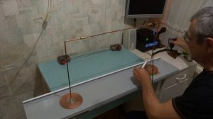 Магнитная антенна на подоконнике.