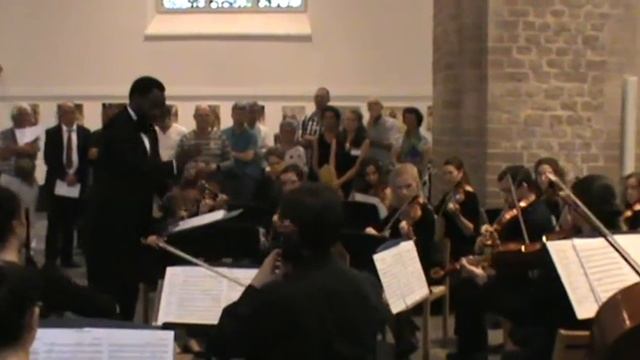 Boisterous Bourree Simple Symphony by Benjamin Britten смотреть онлайн