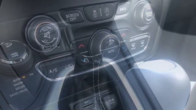 2018 Jeep Cherokee Latitude Plus #UC1040A смотреть онлайн