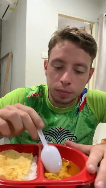 Еда из 7-Eleven / Food from 7-Eleven #таиланд #пхукет #азия #жизнь #food #7eleven смотреть онлайн