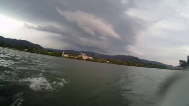 ORAGE PECHE EN FLOAT TUBE смотреть онлайн