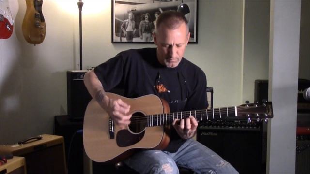 Martin Dreadnought Junior DJR смотреть онлайн