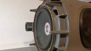 Boombox Jvc RV-B90 basstest