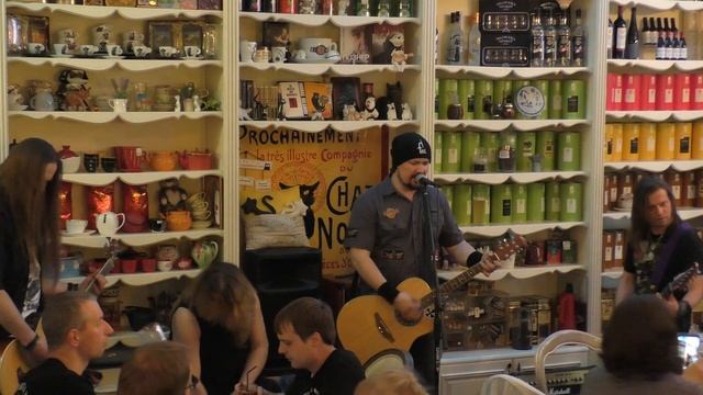 Атом - "Rape Me" (Nirvana) в кафе Бегемот 26.05.2017 г. смотреть онлайн