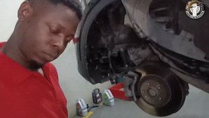 Volvo XC 40 main battery and auxiliary battery location #volvo #xc40 @vandipanikaaran1986
