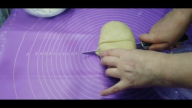 Вкуснейшая выпечка из детства. Мини сочники с творогом