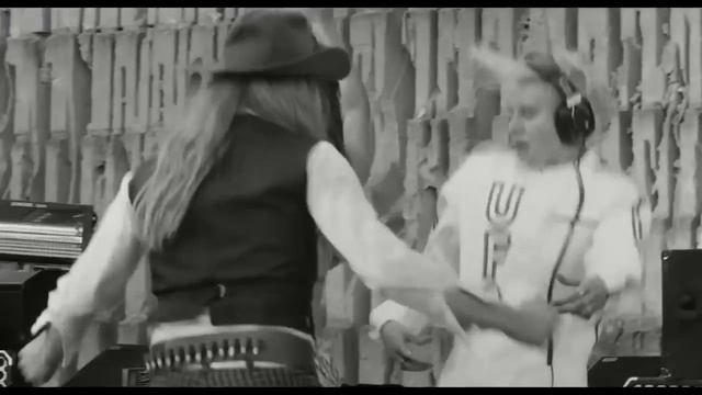 Vitalic Poison Lips HD смотреть онлайн