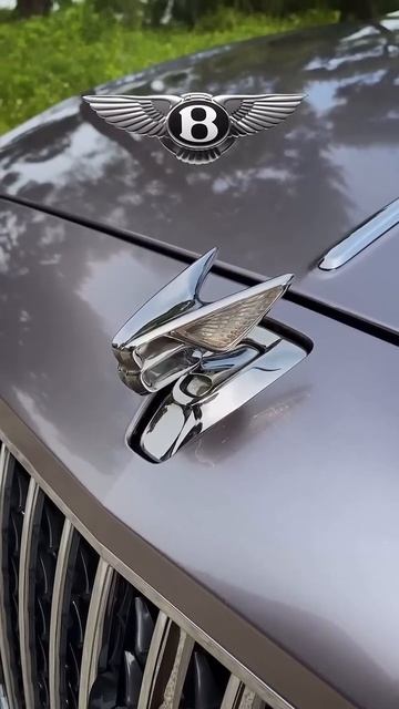 Bentley vs Rolls royce #shorts смотреть онлайн