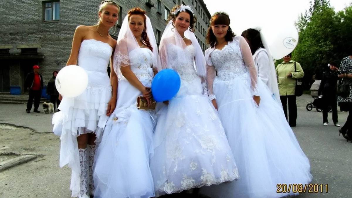 Парад невест в Ковдоре смотреть онлайн