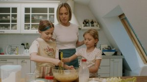 Моя ужасная сестра | Русский трейлер | Фильм 2022