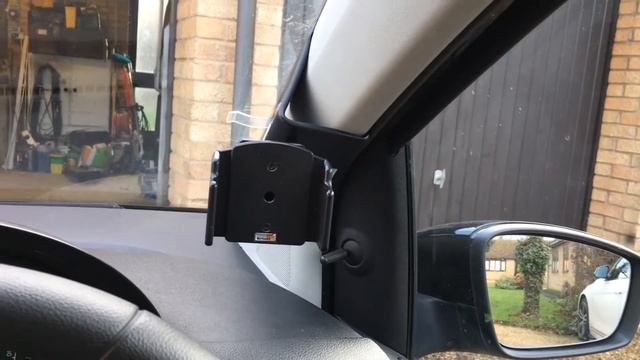 Pure Highway 600 DAB system installation in Citigo/Up!/Mii. Part 1 смотреть онлайн