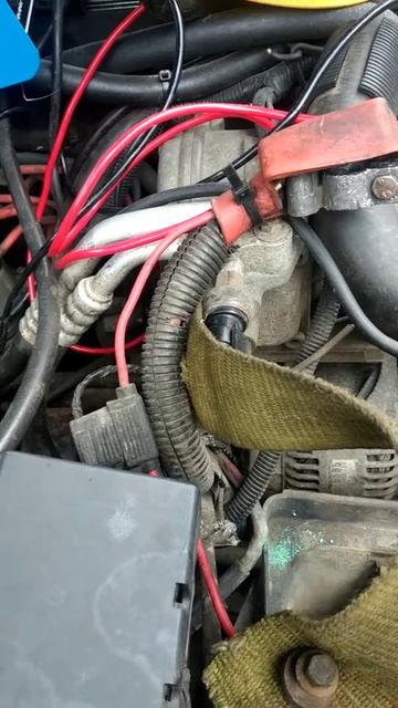 Джип гранд Чероки 1995г 4.0бензин нет зарядки акб смотреть онлайн