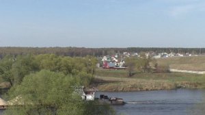 Буксир БТМ-302 с баржей 577 и круизный теплоход Бородино