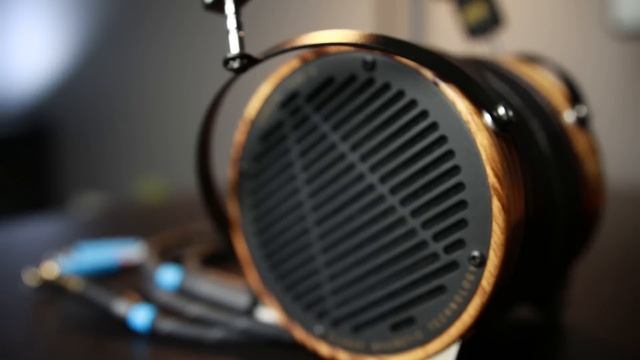 Audeze LCD-2C LCD-X  LCD-3 Comparison