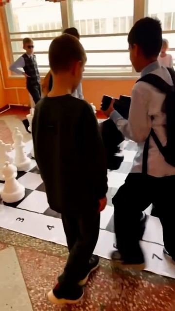 напольные шахматы в 120 смотреть онлайн