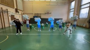 Танец Облака белогривые лошадки