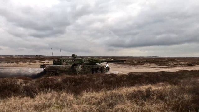 C1 Ariete 🇮🇹 SUSTITUIDO por los LEOPARD 2-A8 смотреть онлайн