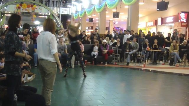 Waacking battle Final - Березка $ Jul смотреть онлайн