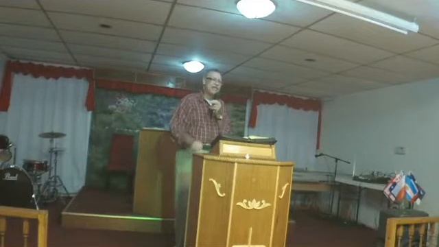 Quien es Jesus? Estudio por: Pastor Jose L Santiago (CMES INT.) смотреть онлайн