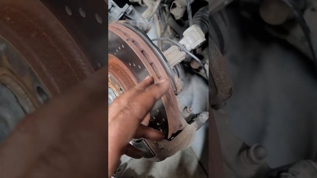 Mercedes-Benz CLA Shock mount replacement смотреть онлайн
