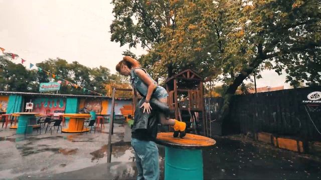 Сальса в Новокузнецке "На районе" | ТС "FamiDa" | смотреть онлайн