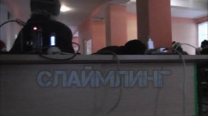 Красногоровцы запасаются водой и заряжают гаджеты в школе номер 5