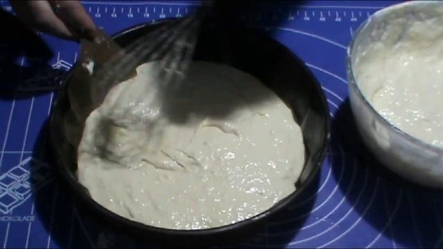 Быстрый заливной пирог с луком и яйцомРецепт прост и дешёв до безобразия. смотреть онлайн