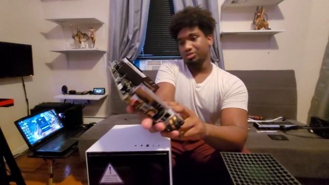 NZXT H1: Unboxing + Build with Stress смотреть онлайн