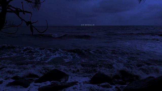 Terrifying Ocean Waves | Ocean Storm and Strong Winds at Night, for Sleep, Relaxation, and Study смотреть онлайн