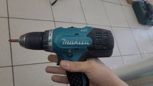 Шуруповерт makita