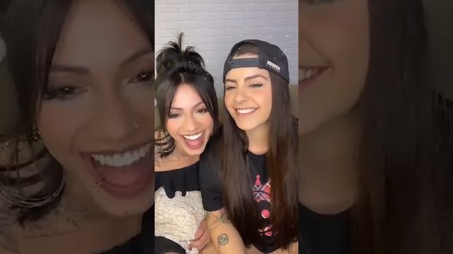 Lilian e Vanessa 18/08/2020 - Live смотреть онлайн