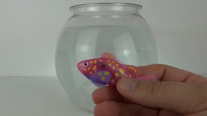 Robo Fish: LED Fish, Lifelike Robotic Smart Fish Toy Review, Zuru
