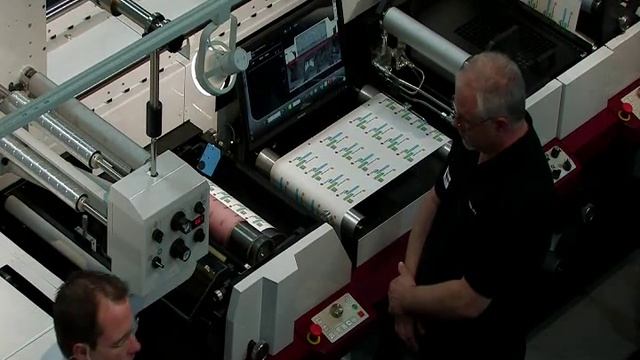 Mark Andy Digital Series - 4 Color Process Plus Metallic at 240 fpm смотреть онлайн