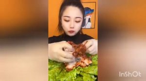 🍗китайцы едят на камеру🍖 🥬🥬🥬